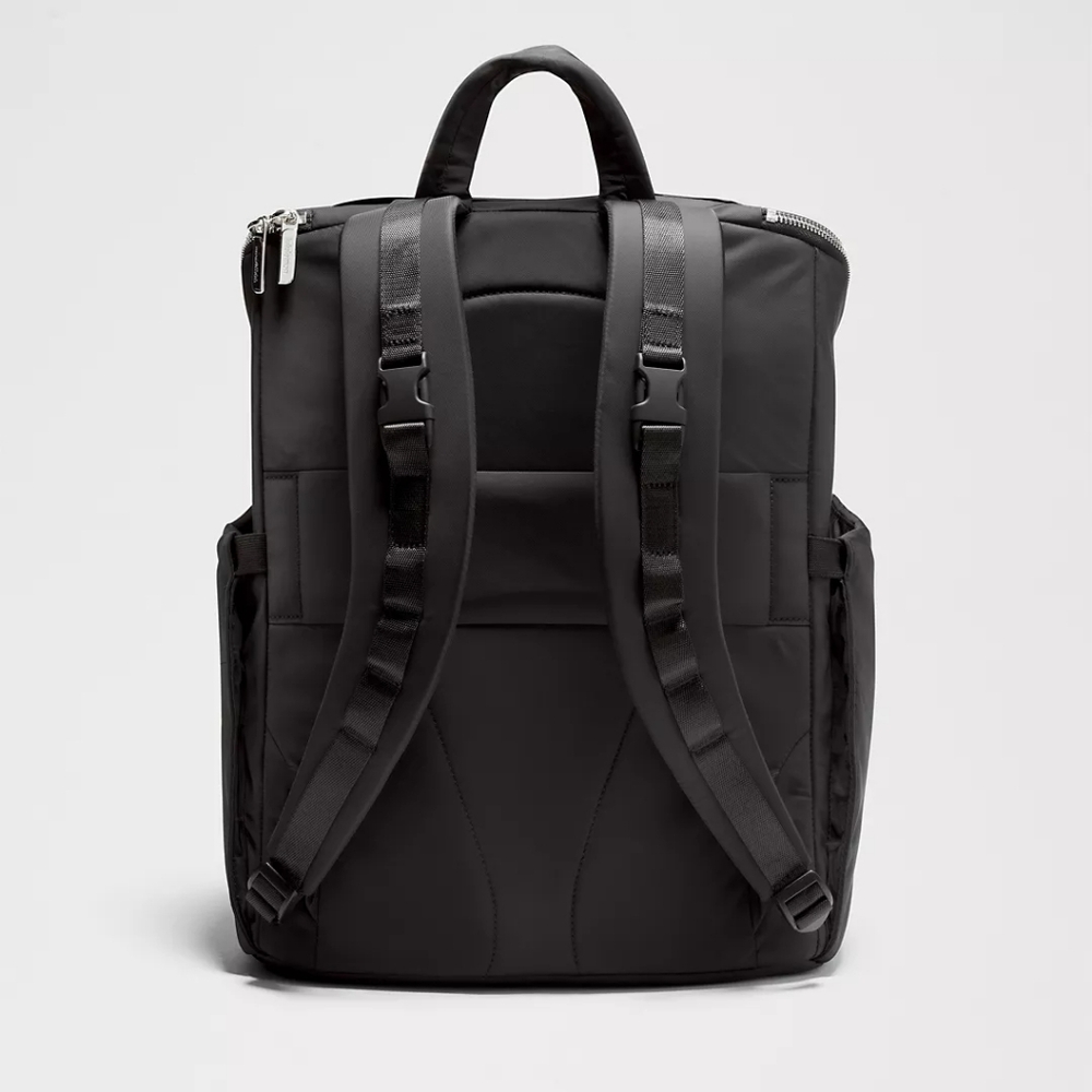 lululemon athletica Black New Parent Backpack 17L Diaper Bag - Picture 3 of 10